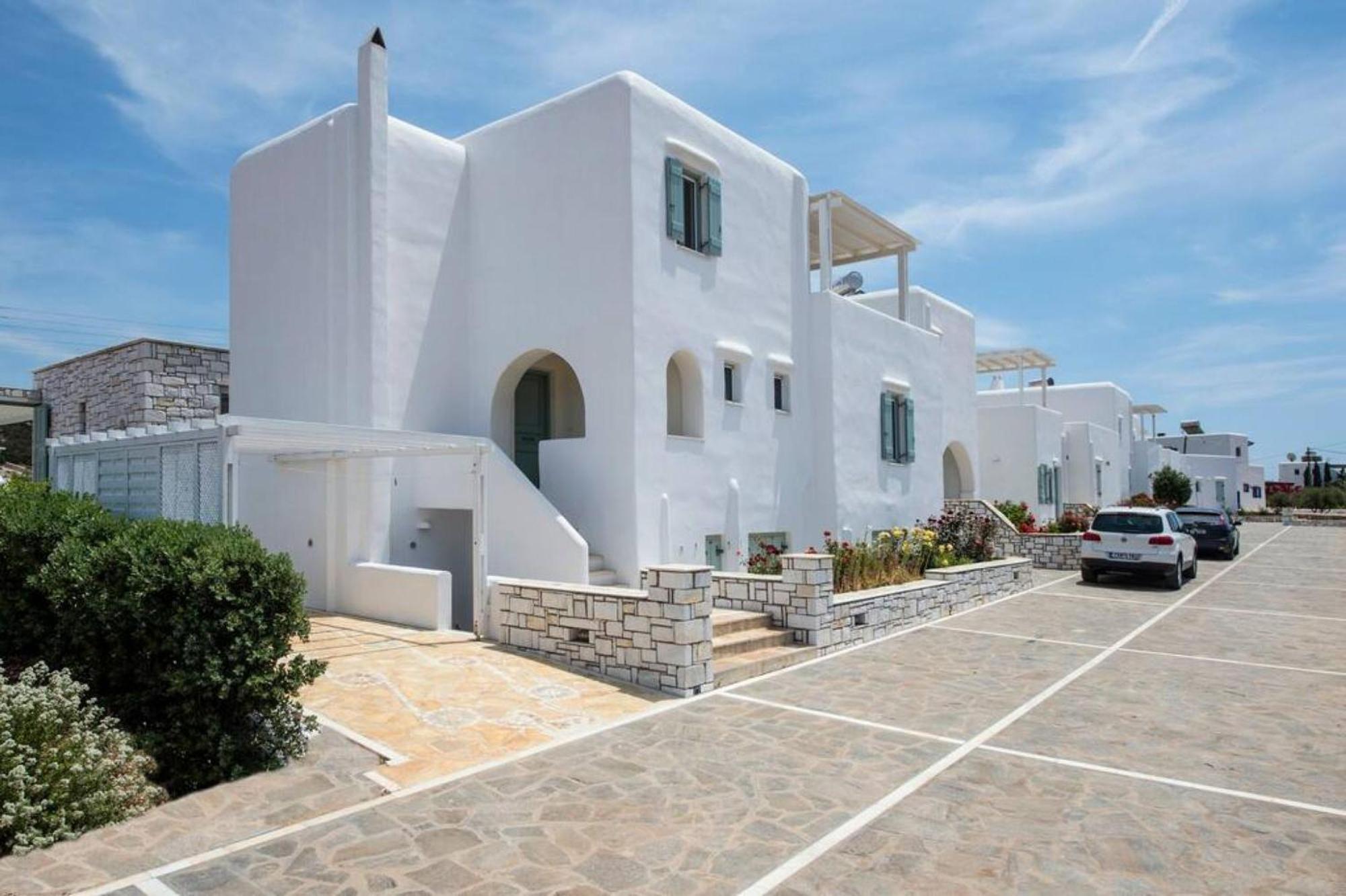 Villa Dionysos In Aliki Exterior photo